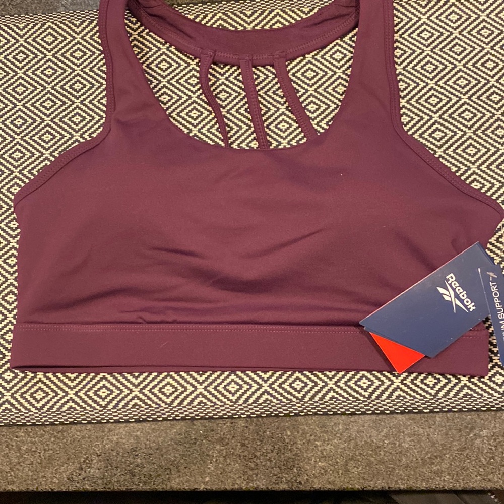 NWT REEBOK MEDIUM SUPPORT SPORTS BRA